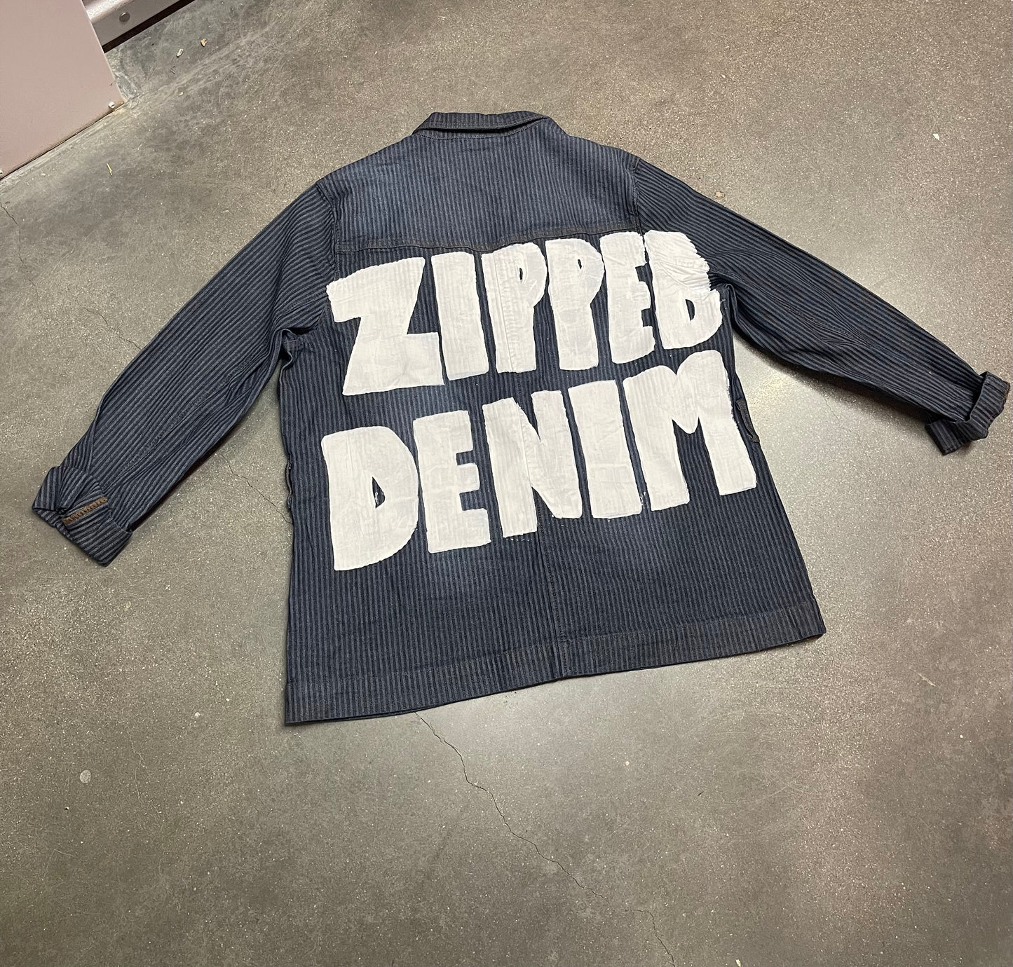 ZIPPED DENIM JACKET (WOMAN)